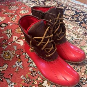 Sperry Saltwater Duck Boot Size 7.5, Red